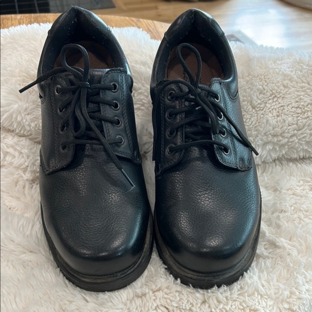 Skechers Men's Black Leather Oxfords
